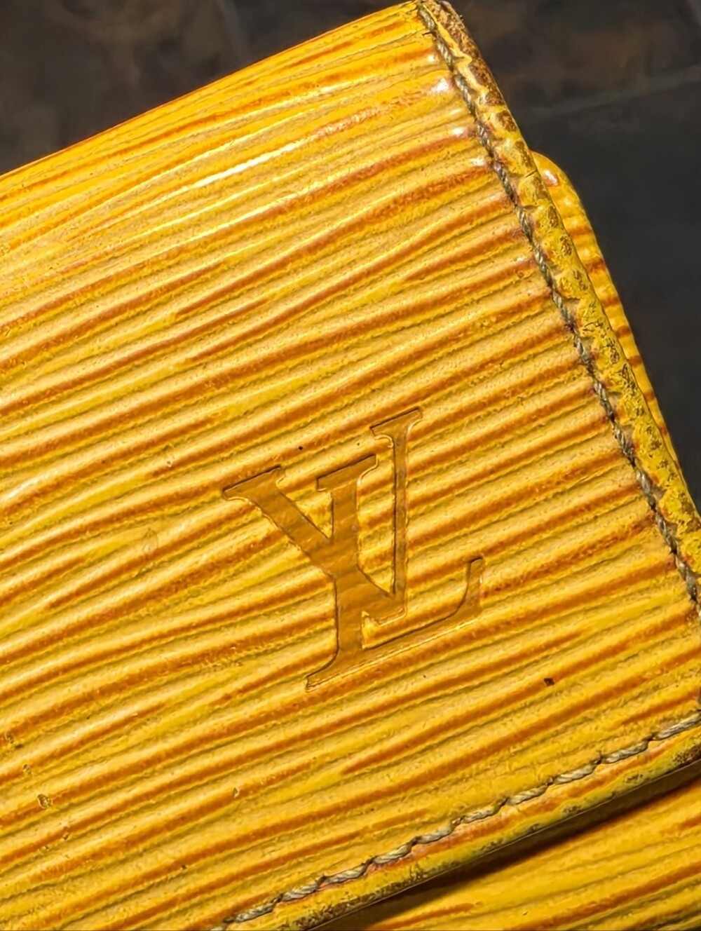 Authentic Louis Vuitton Tassil Yellow Epi Leather 4 Key Holder Wallet